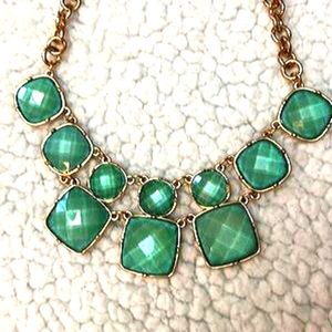 🧚‍♀️🦄NWOT Charming Charlie Statement Necklace💙💖